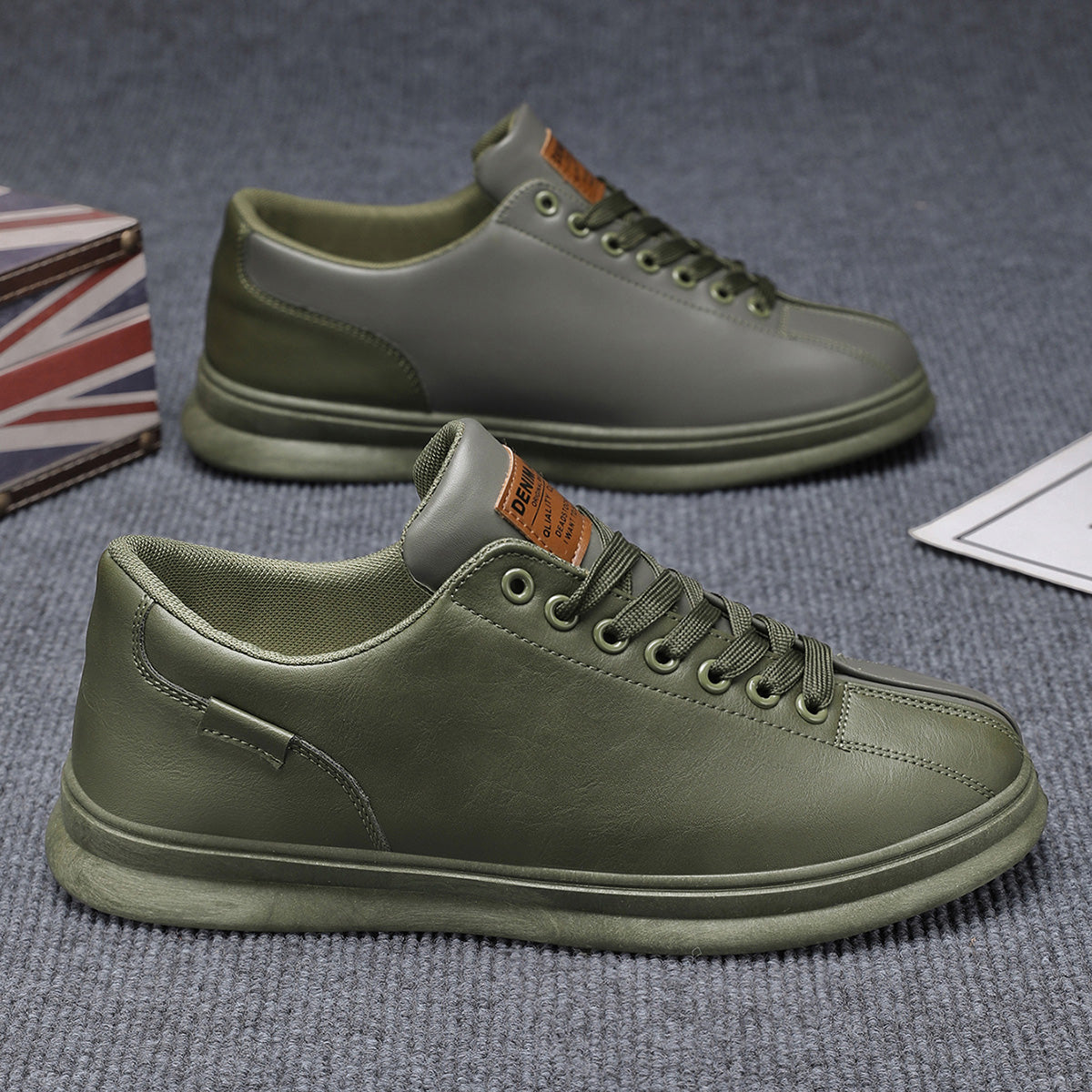 T1268 Trendy Color-Blocked Beetle Shoes