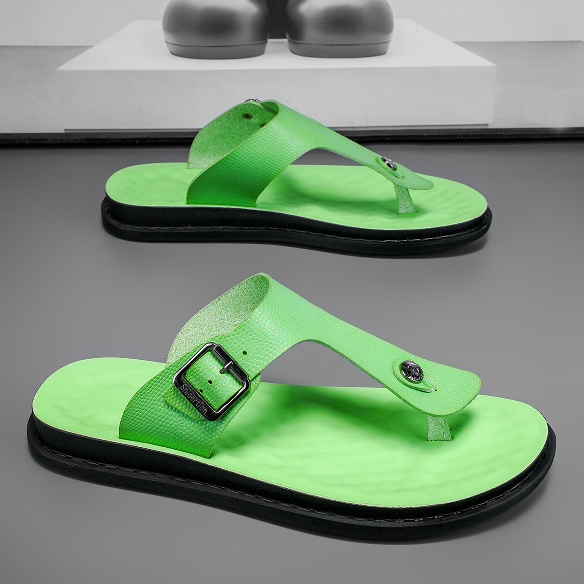A11008 Men's large size Korean-style flip-flops