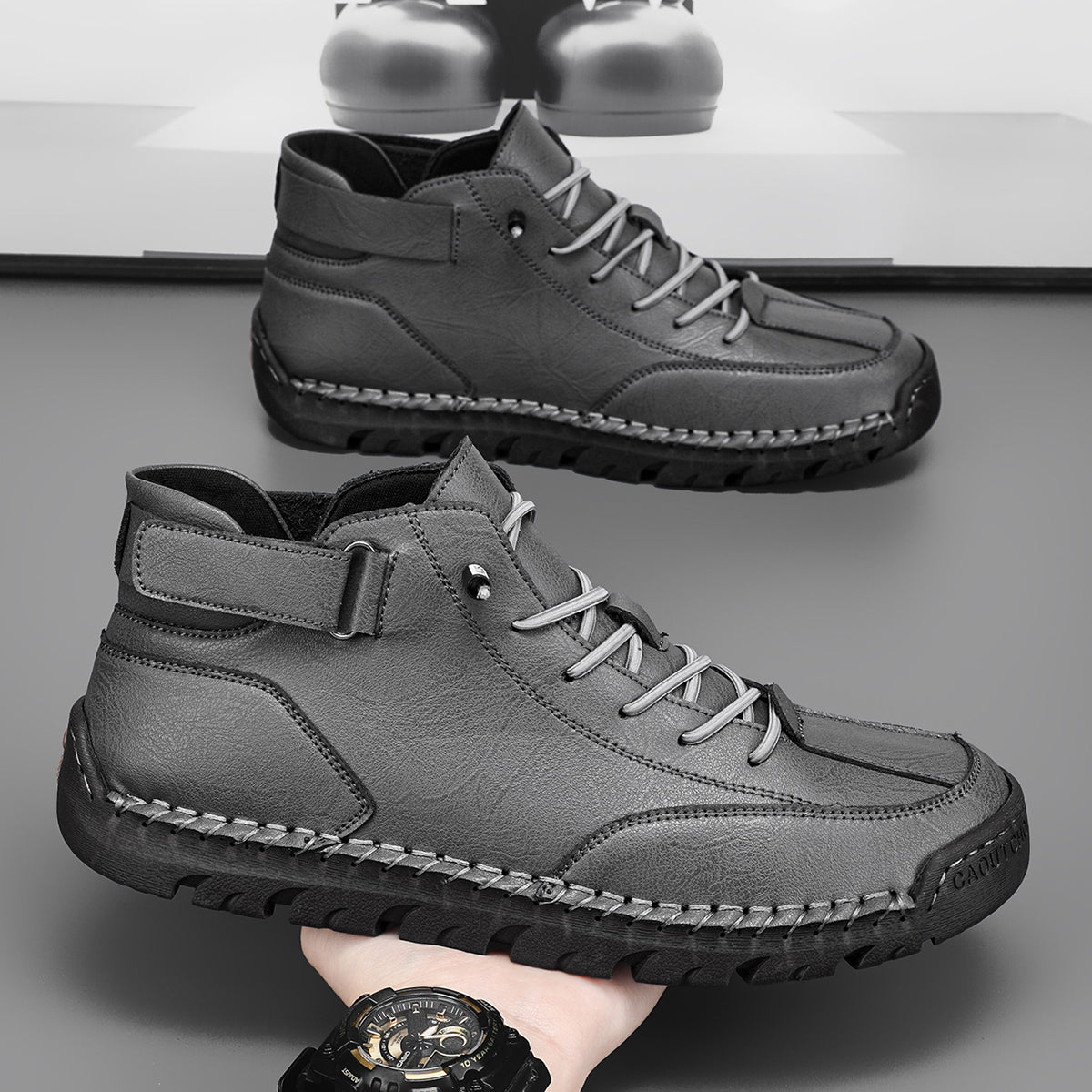 FJ-8009 Large size high-top suede boots with soft leather soles and a retro Martin boot design.
